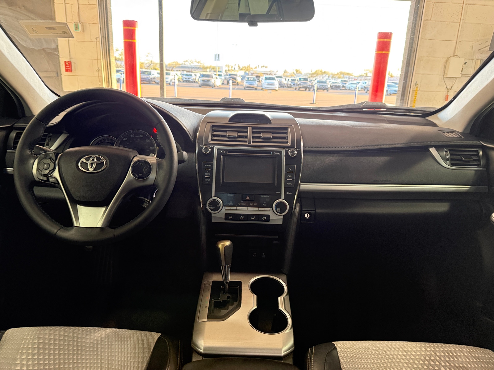 Thumbnail: 2014 Toyota Camry - 3