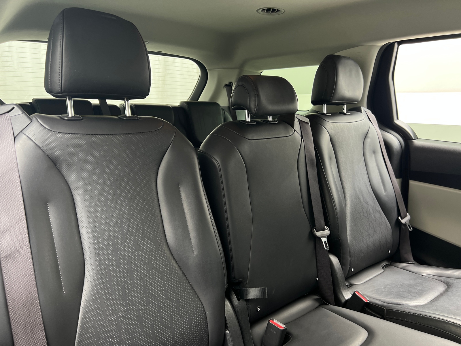 Thumbnail: 2024 Kia Carnival - 5