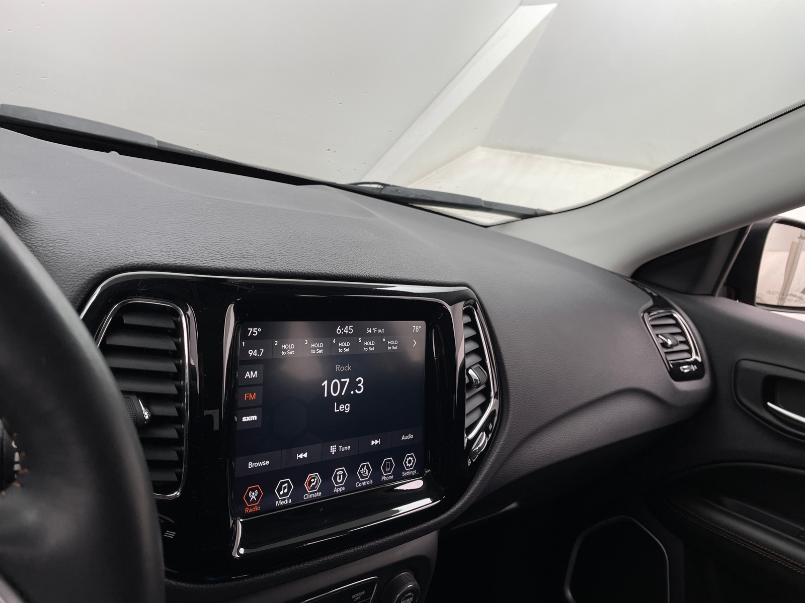 Thumbnail: 2020 Jeep Compass - 3