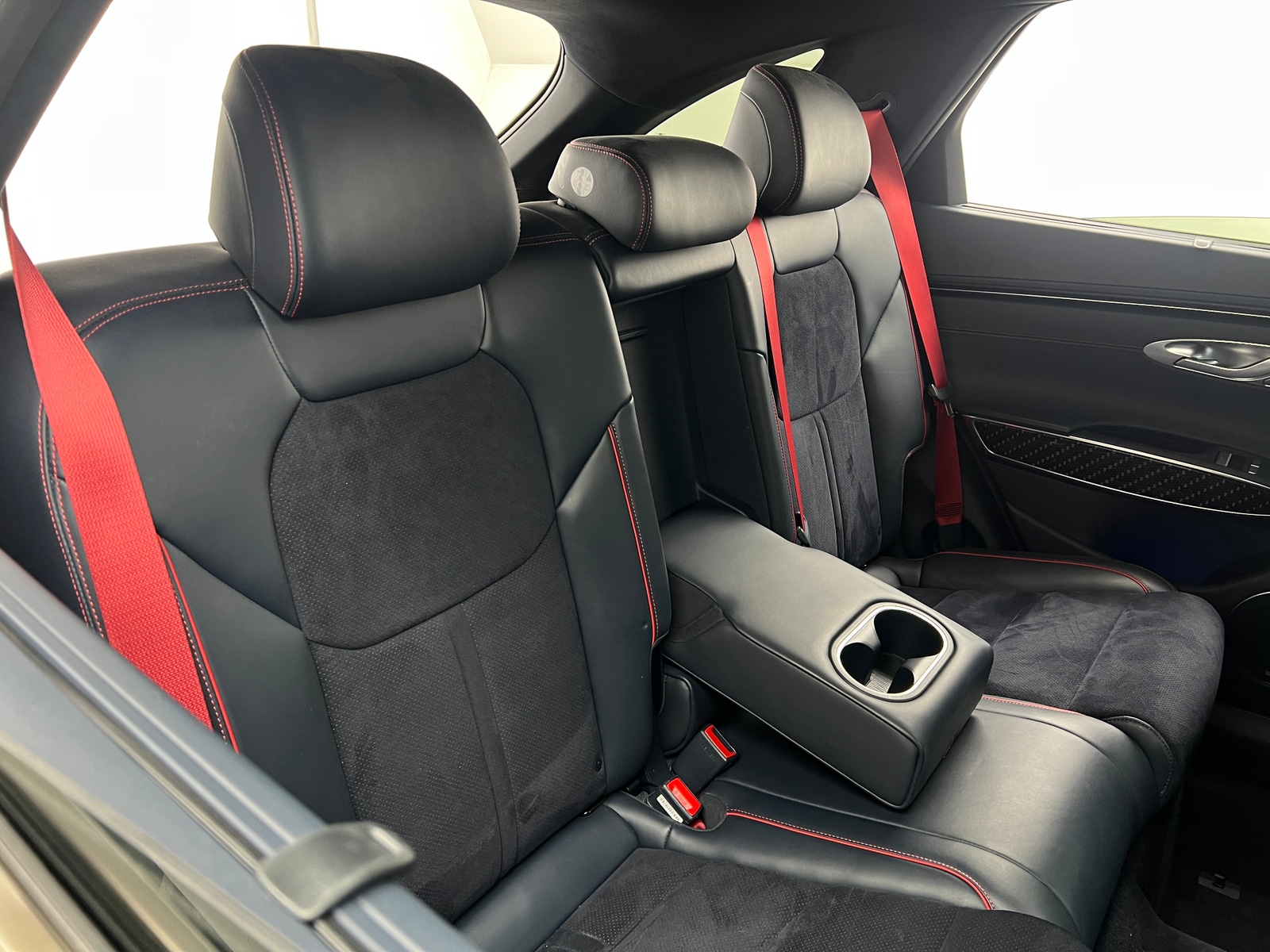 Thumbnail: 2022 Genesis GV70 - 5