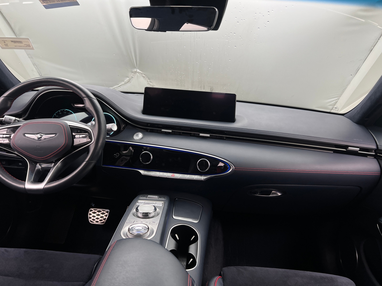 Thumbnail: 2022 Genesis GV70 - 2