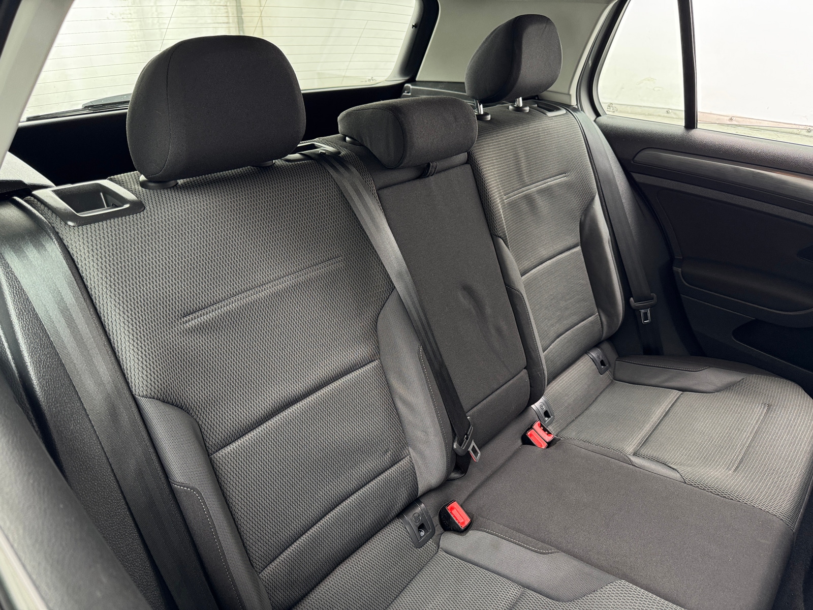 Thumbnail: 2018 Volkswagen Golf - 6