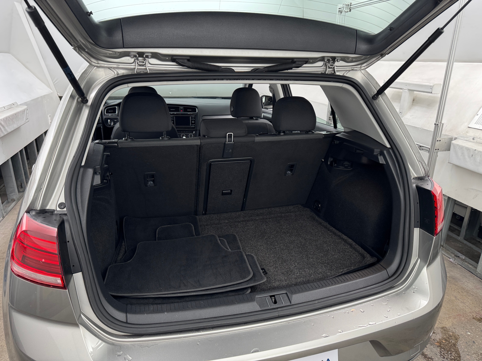 Thumbnail: 2018 Volkswagen Golf - 7