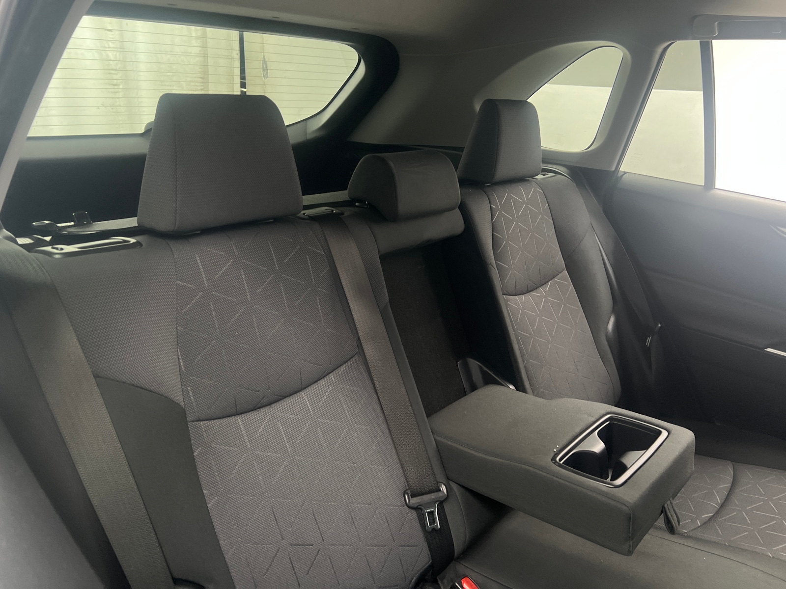 Thumbnail: 2019 Toyota RAV4 - 6