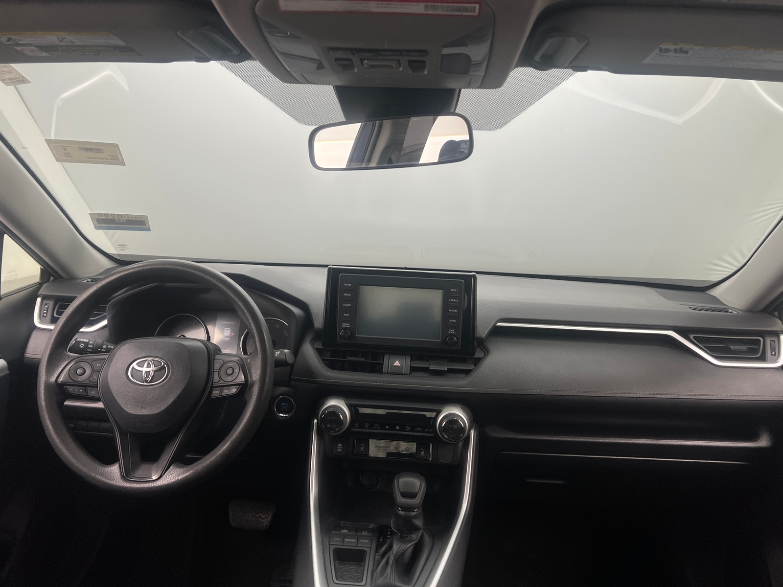 Thumbnail: 2019 Toyota RAV4 - 3