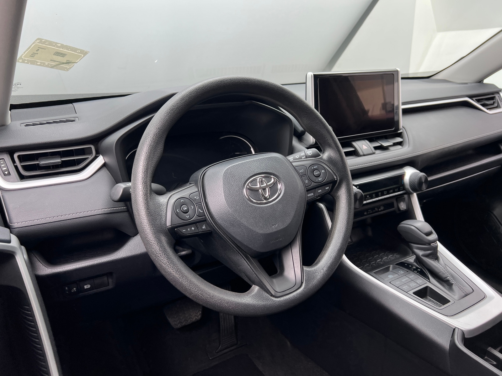 Thumbnail: 2024 Toyota RAV4 - 5