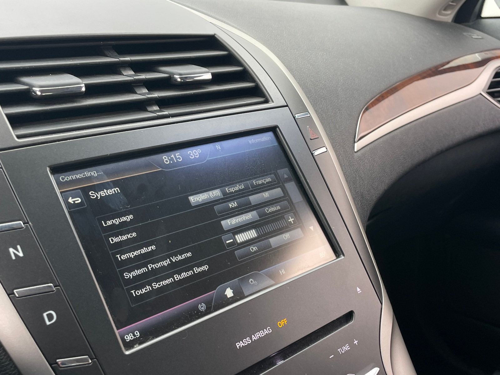 Thumbnail: 2015 Lincoln MKZ - 3