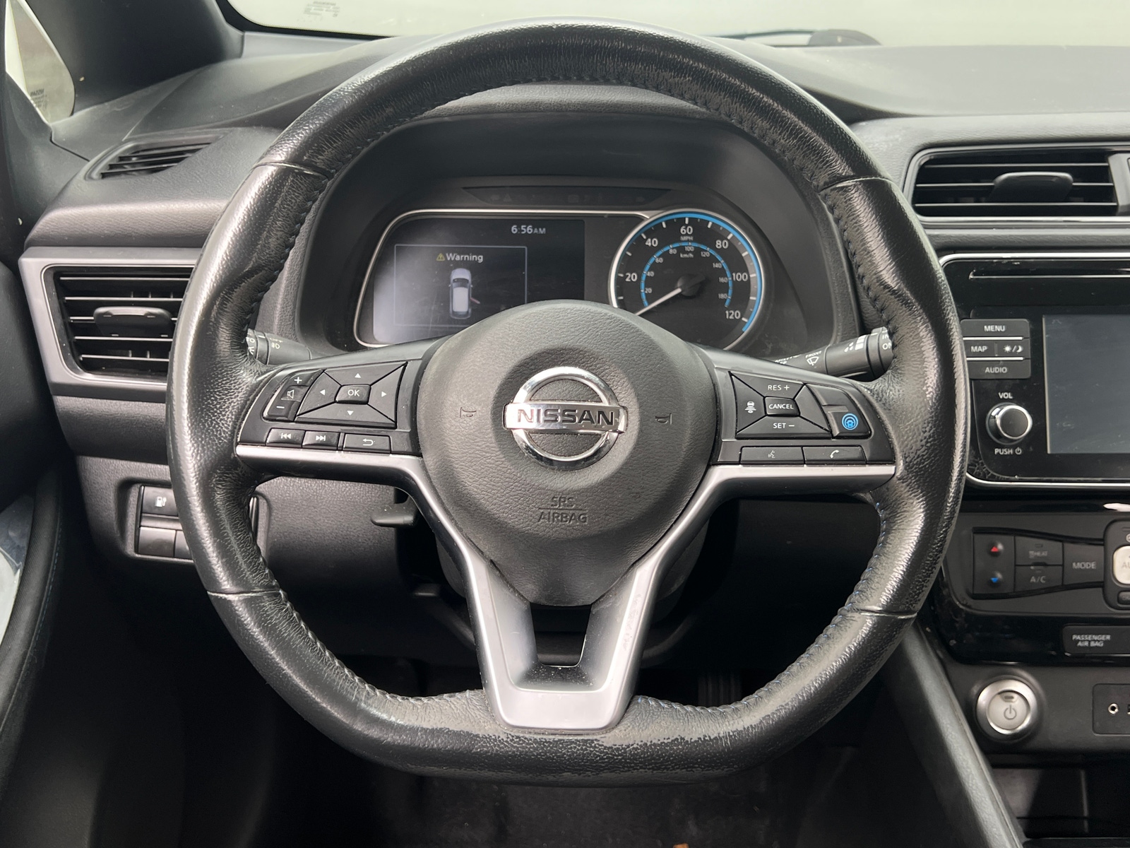 Thumbnail: 2018 Nissan Leaf - 5