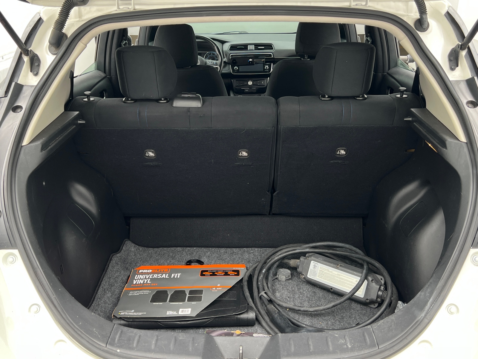 Thumbnail: 2018 Nissan Leaf - 7