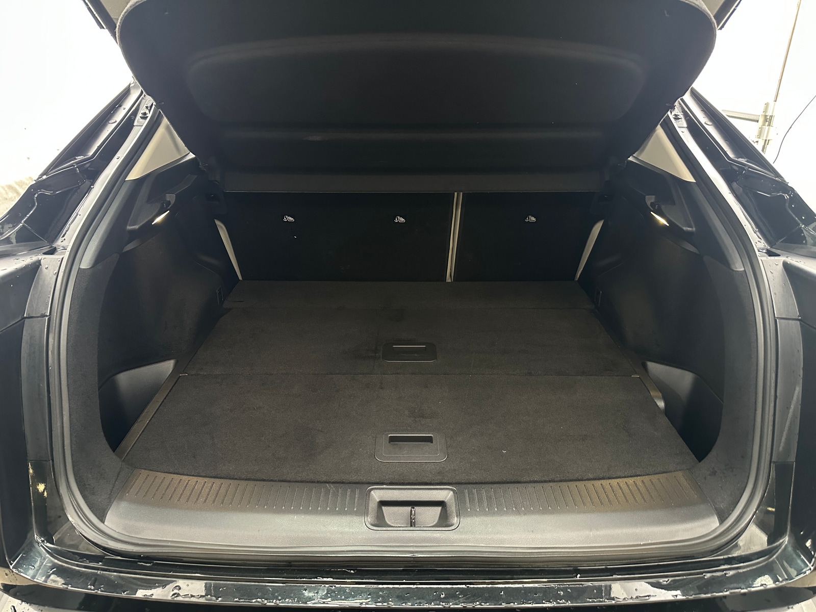 Thumbnail: 2023 Nissan Ariya - 6