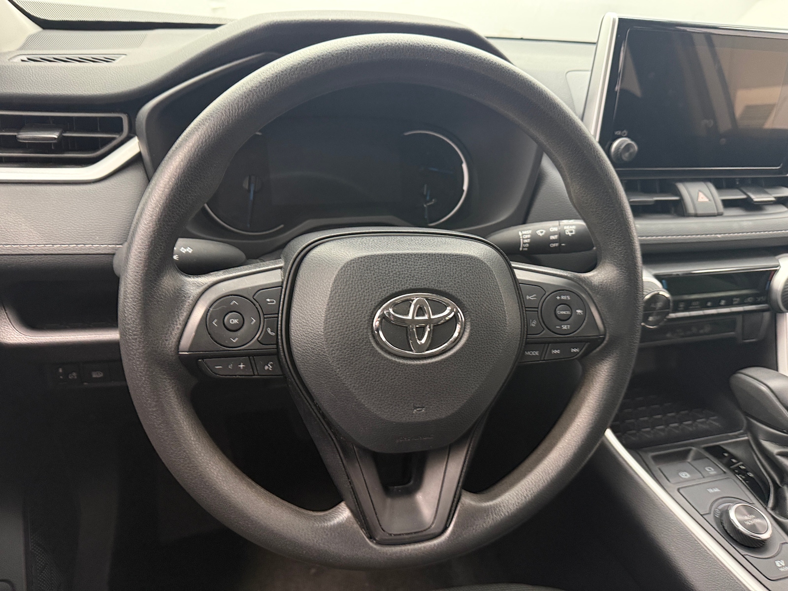 Thumbnail: 2025 Toyota RAV4 - 5