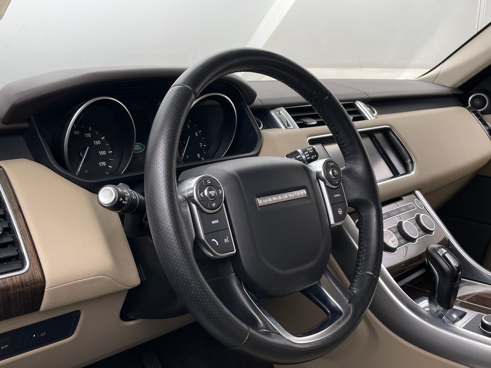 Thumbnail: 2016 Land Rover Range Rover Sport - 4