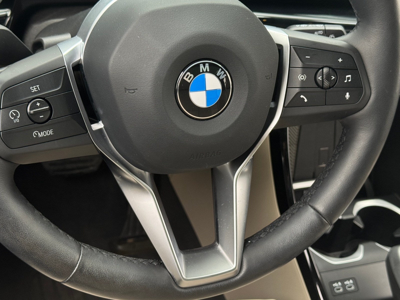 Thumbnail: 2023 BMW X1 - 4