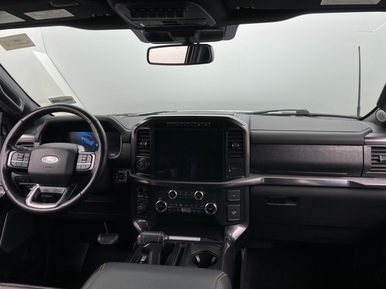 Thumbnail: 2022 Ford Econoline - 3