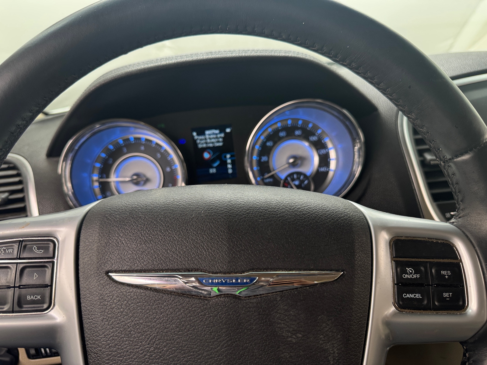 Thumbnail: 2013 Chrysler 300 - 4