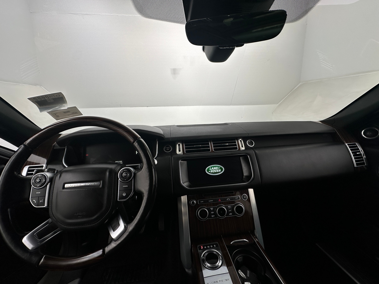 Thumbnail: 2017 Land Rover Range Rover - 2