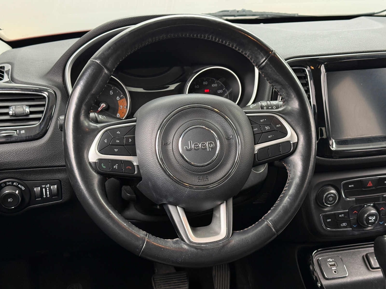 Thumbnail: 2019 Jeep Compass - 4