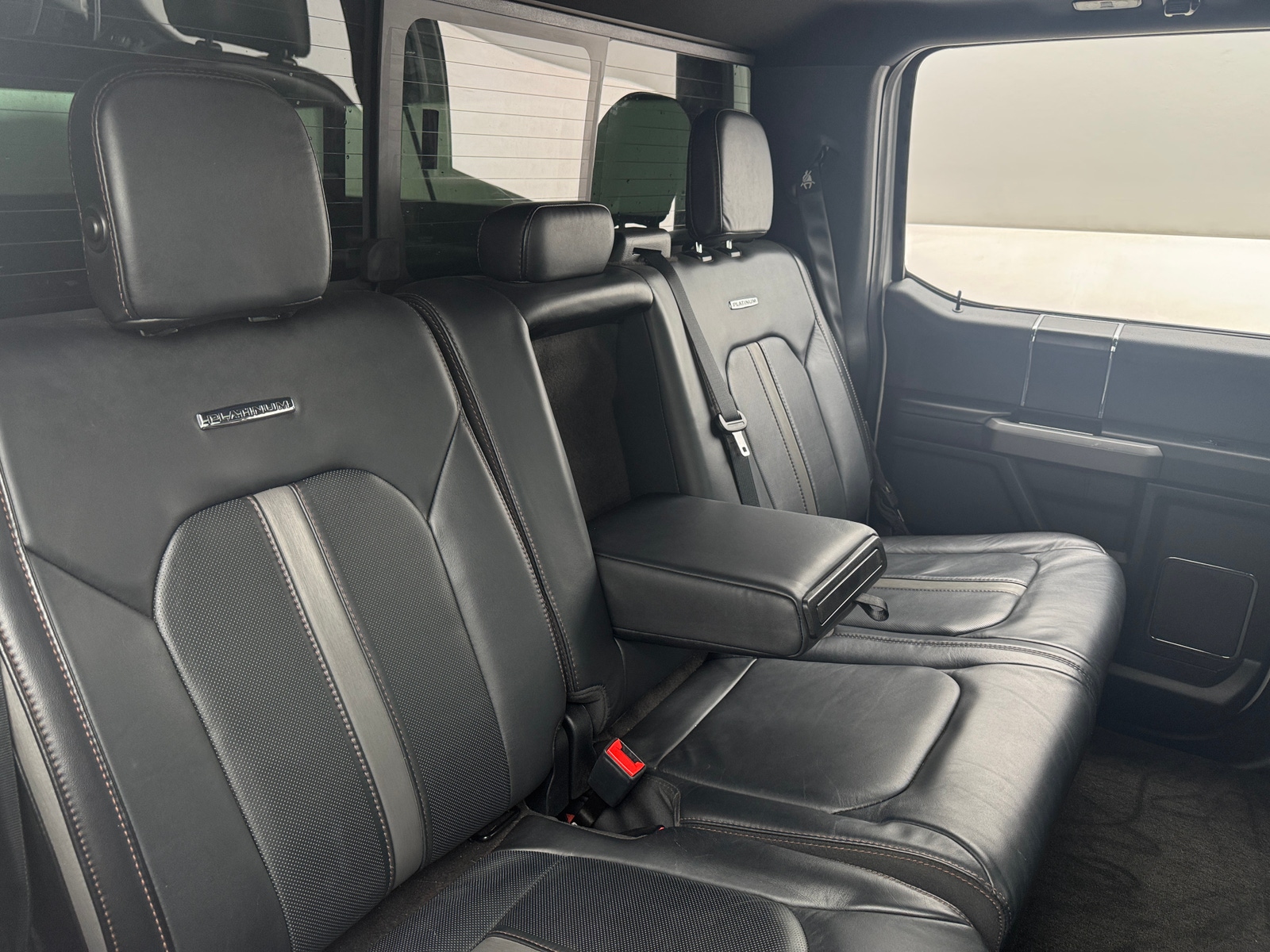 Thumbnail: 2019 Ford Econoline - 5