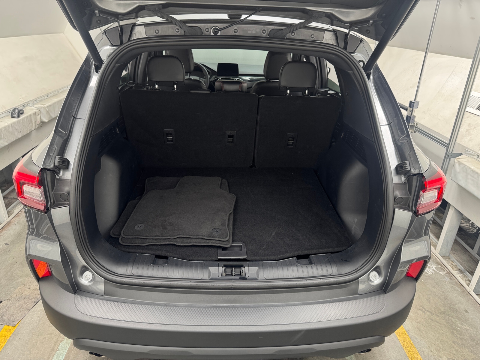 Thumbnail: 2025 Ford Escape - 7