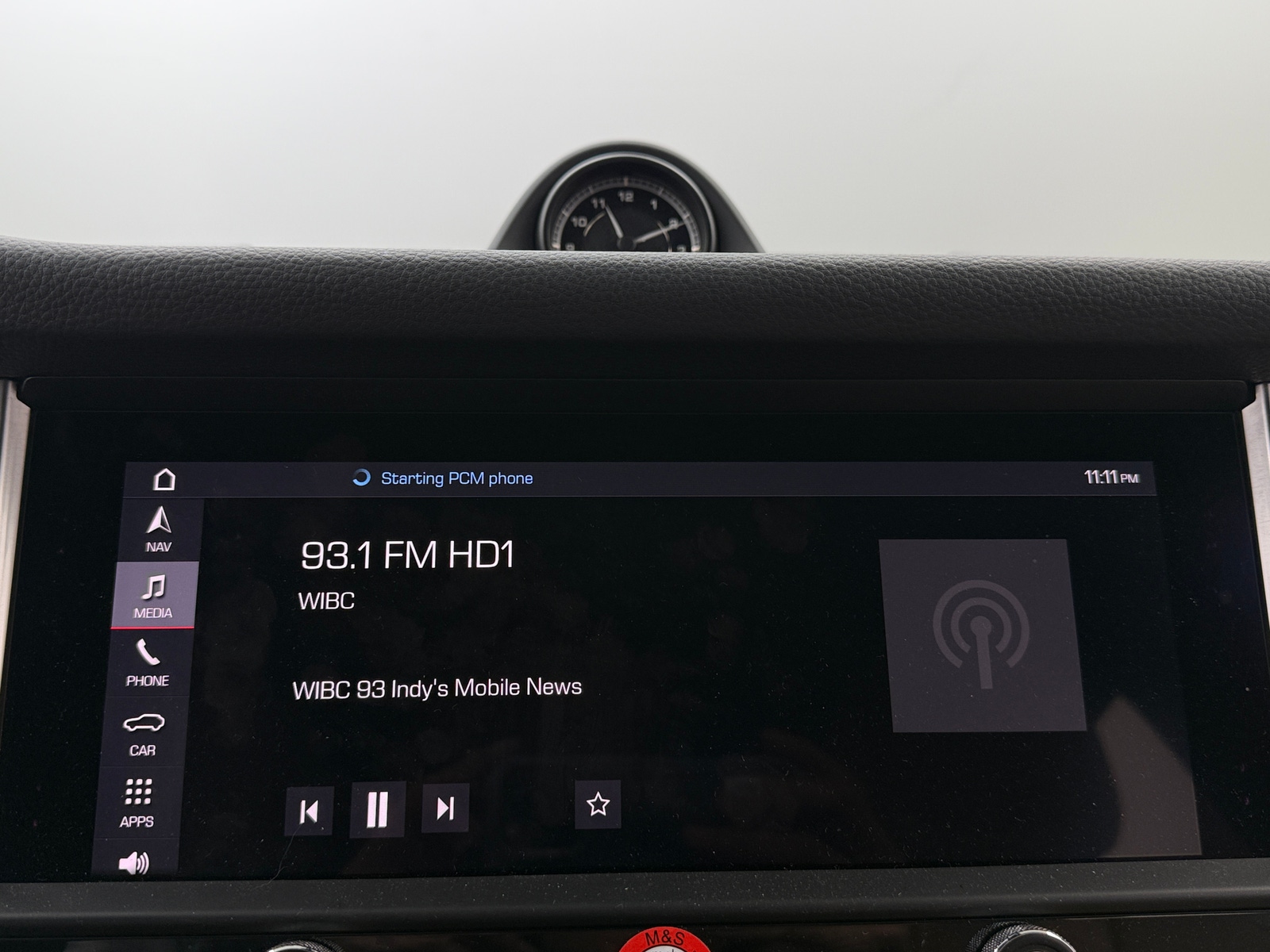 Thumbnail: 2023 Porsche Macan - 3