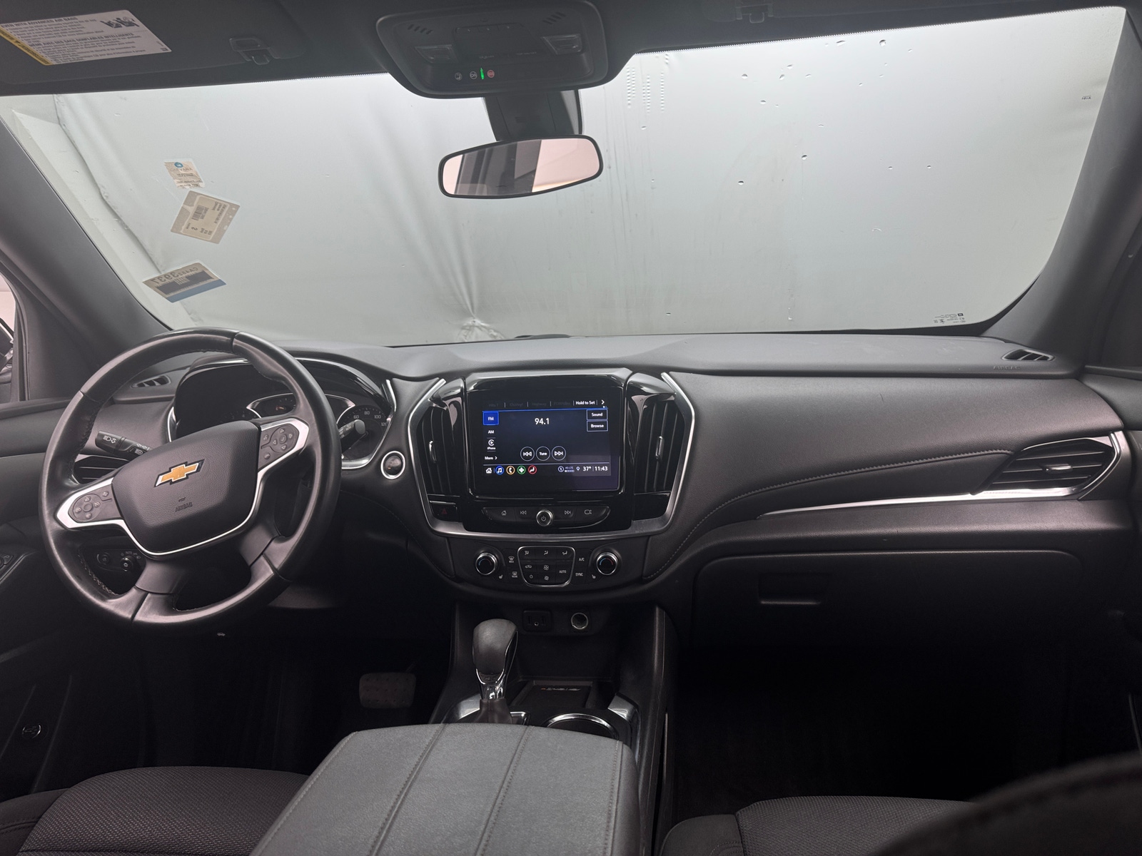 Thumbnail: 2023 Chevrolet Traverse - 3