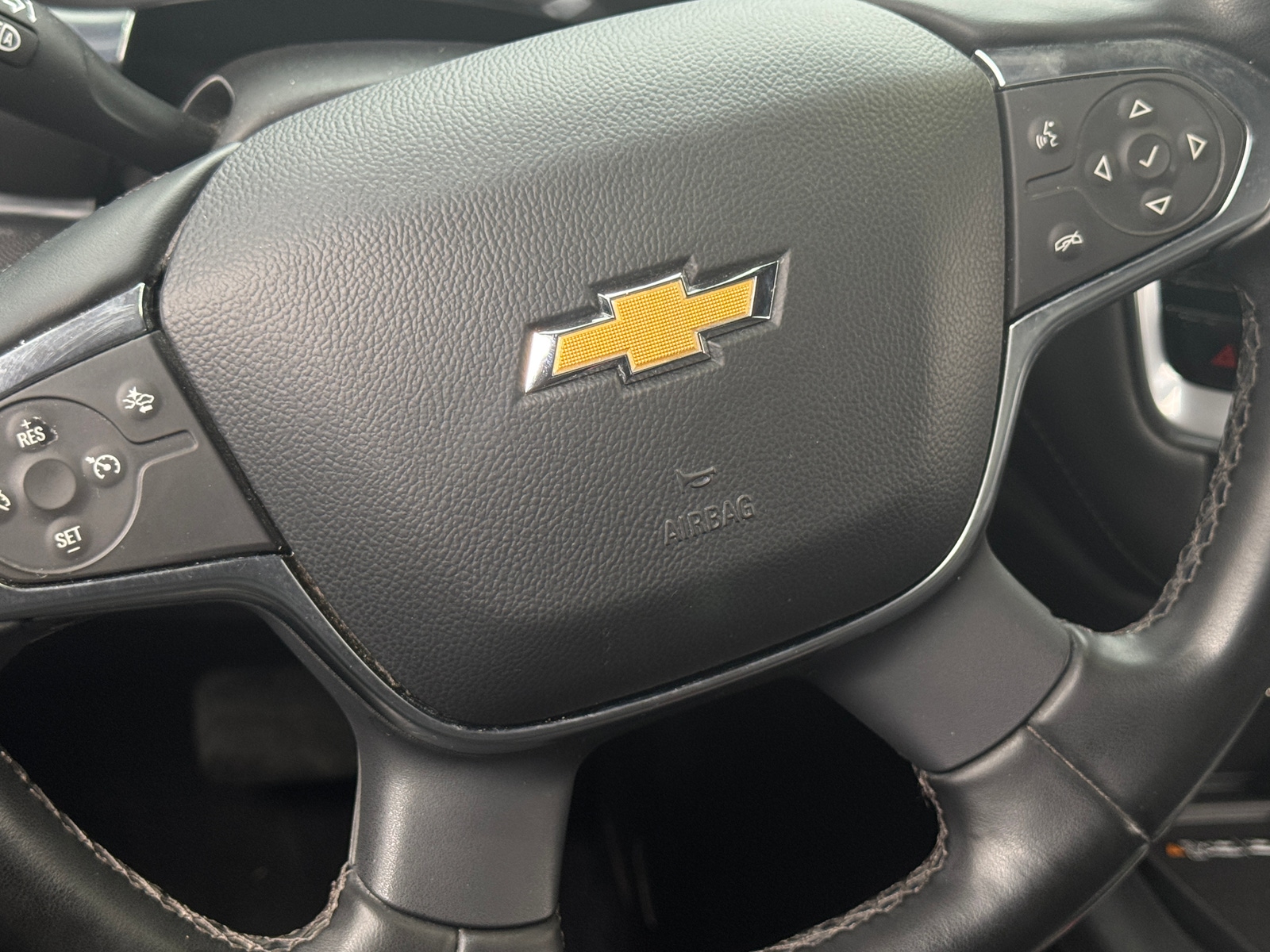 Thumbnail: 2023 Chevrolet Traverse - 5