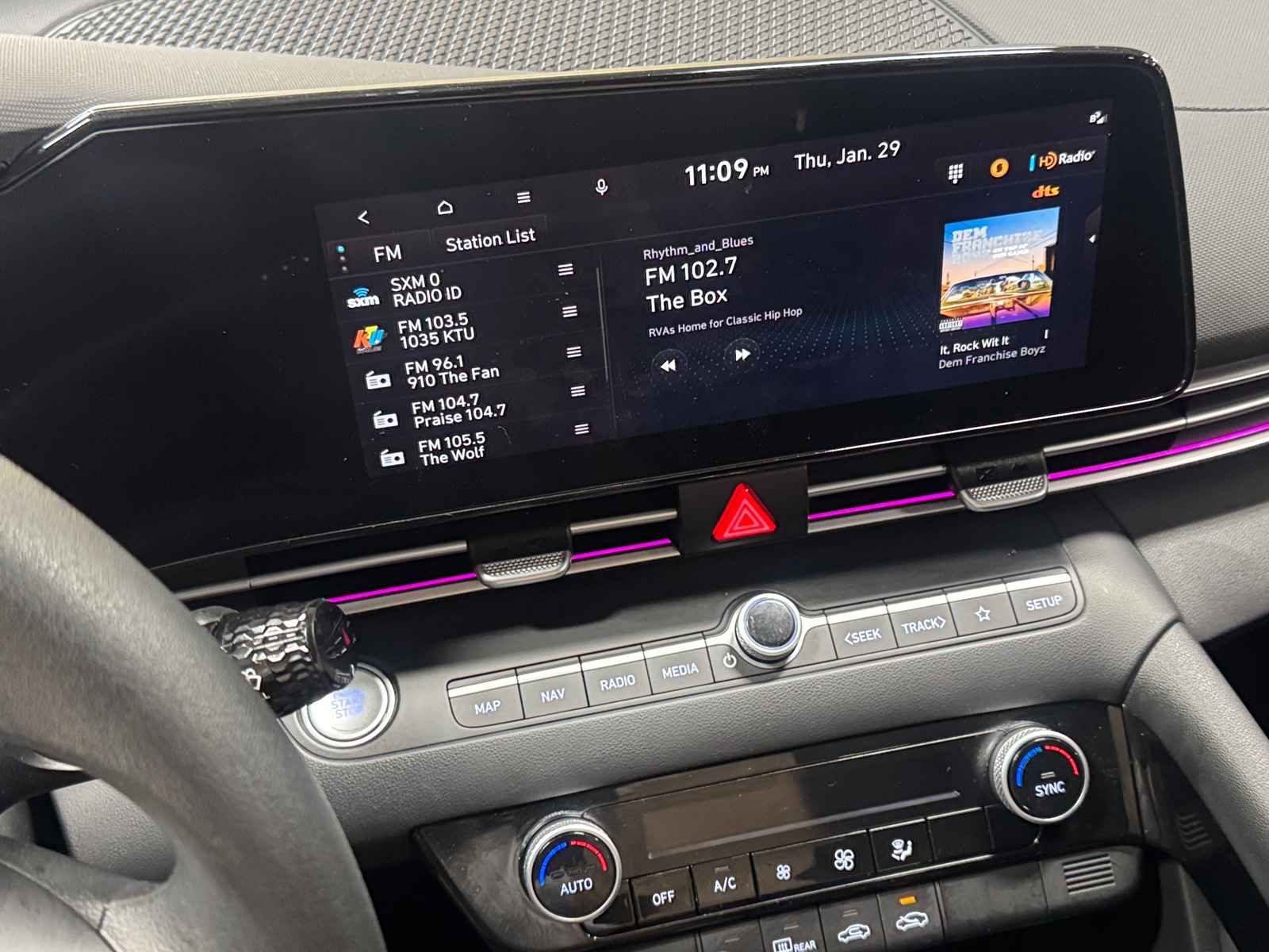 Thumbnail: 2024 Hyundai Elantra - 4