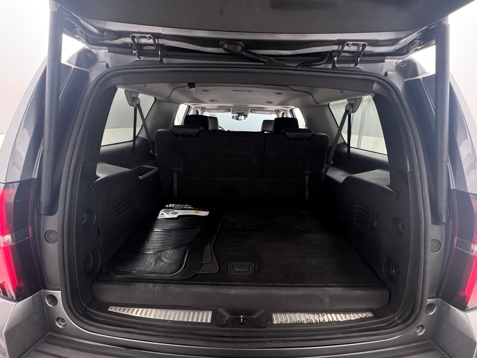 Thumbnail: 2020 Chevrolet Suburban - 6