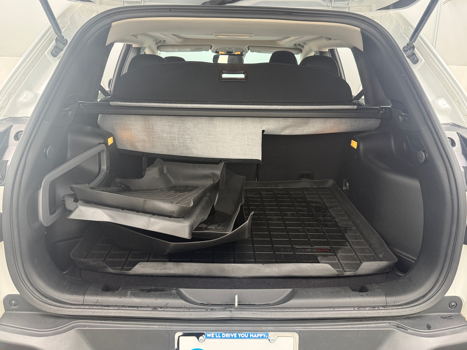 Thumbnail: 2017 Jeep Cherokee - 6