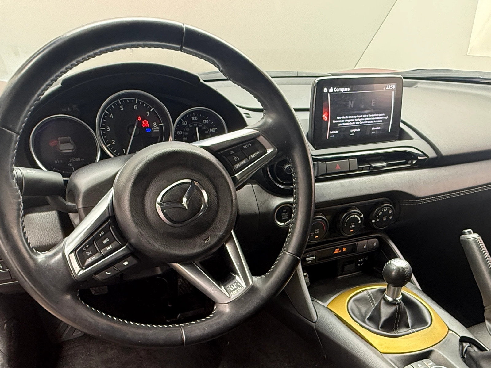 Thumbnail: 2020 Mazda MX-5 Miata - 3