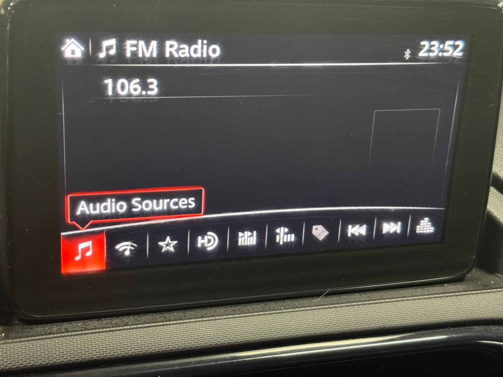 Thumbnail: 2020 Mazda MX-5 Miata - 4