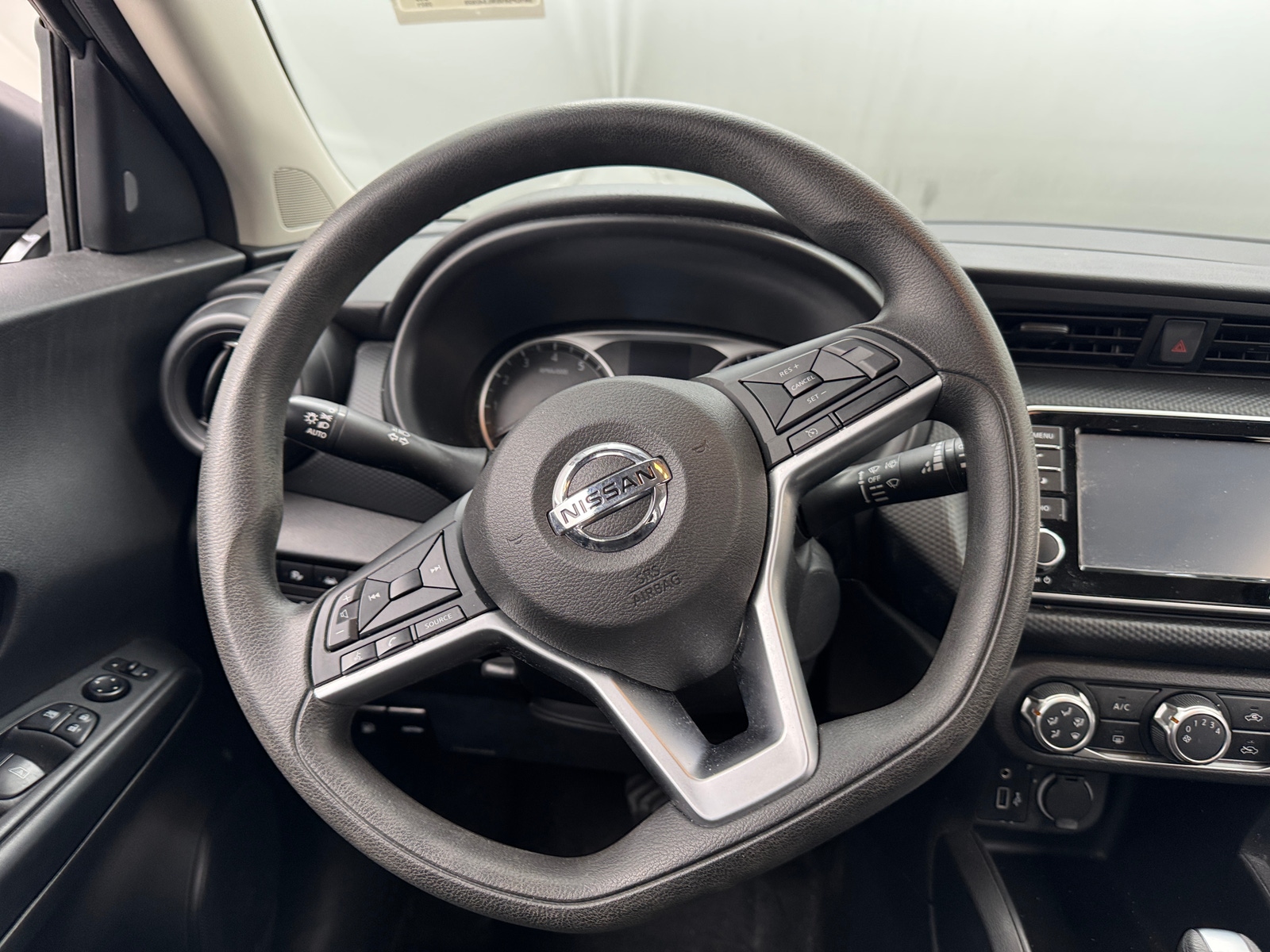 Thumbnail: 2021 Nissan Kicks - 5