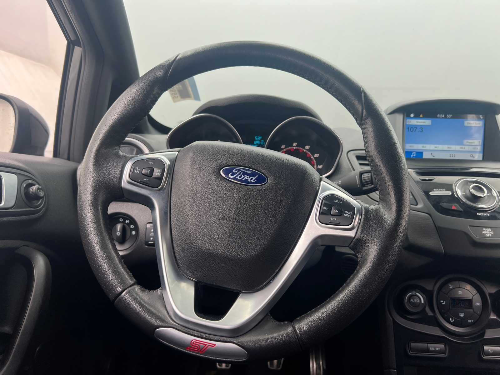 Thumbnail: 2017 Ford Fiesta - 5