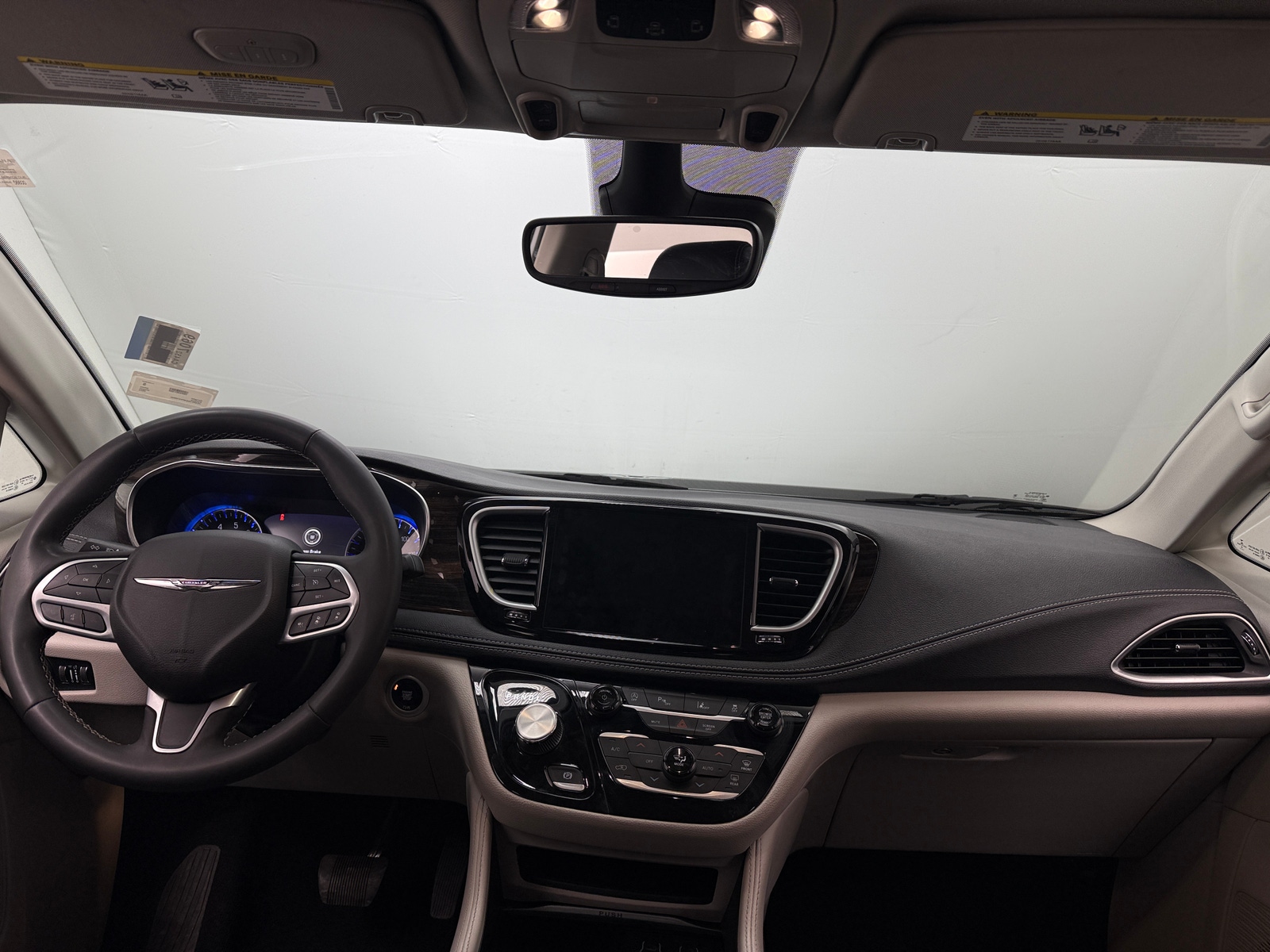 Thumbnail: 2023 Chrysler Pacifica - 2