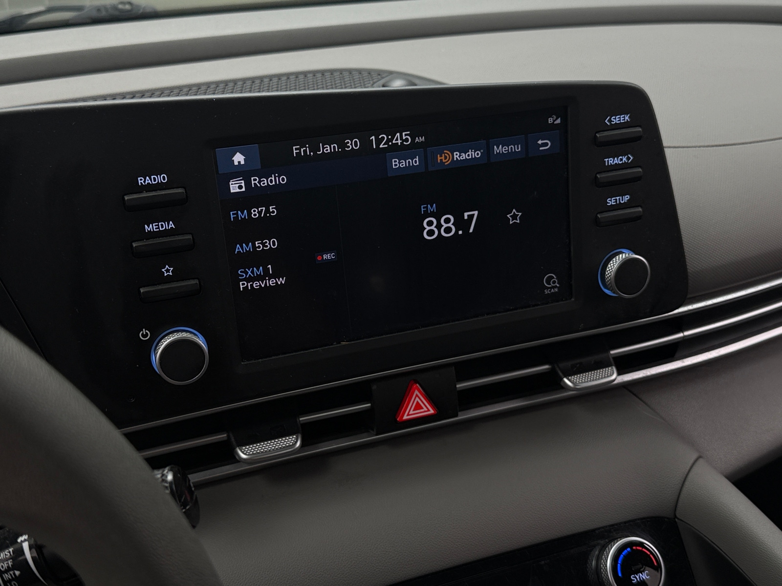 Thumbnail: 2023 Hyundai Elantra - 4