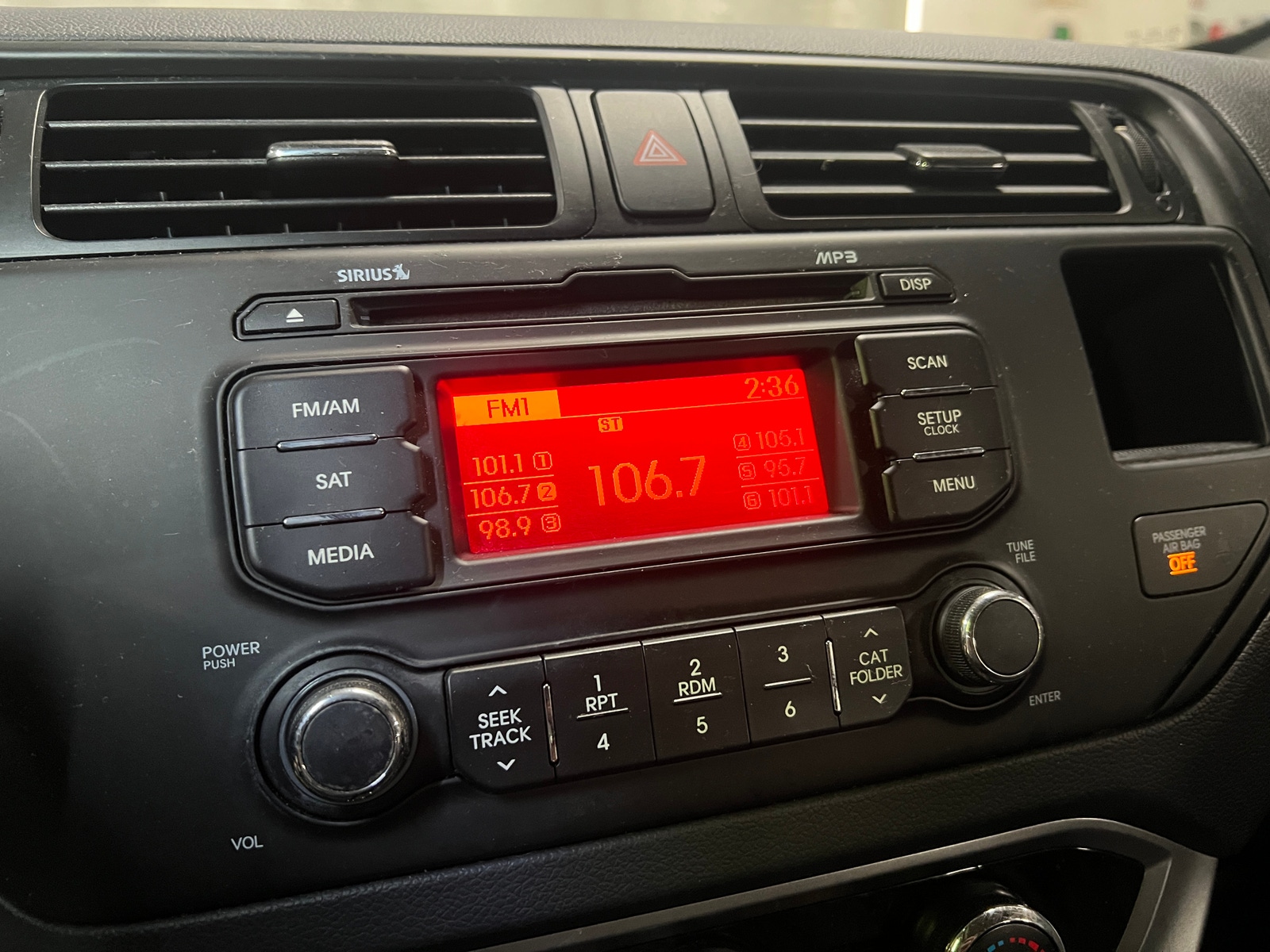 Thumbnail: 2012 Kia Rio - 4