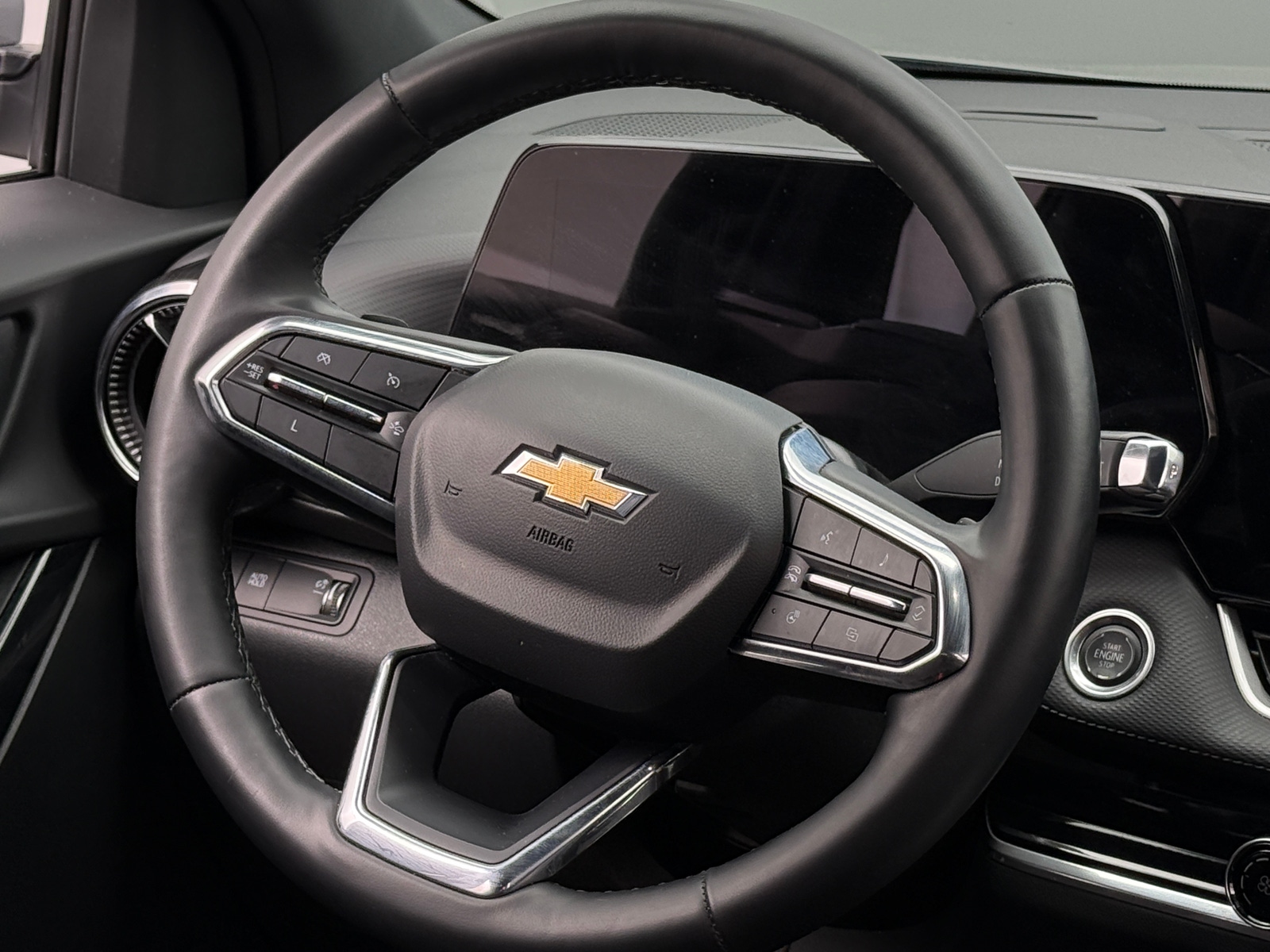 Thumbnail: 2025 Chevrolet Equinox - 5