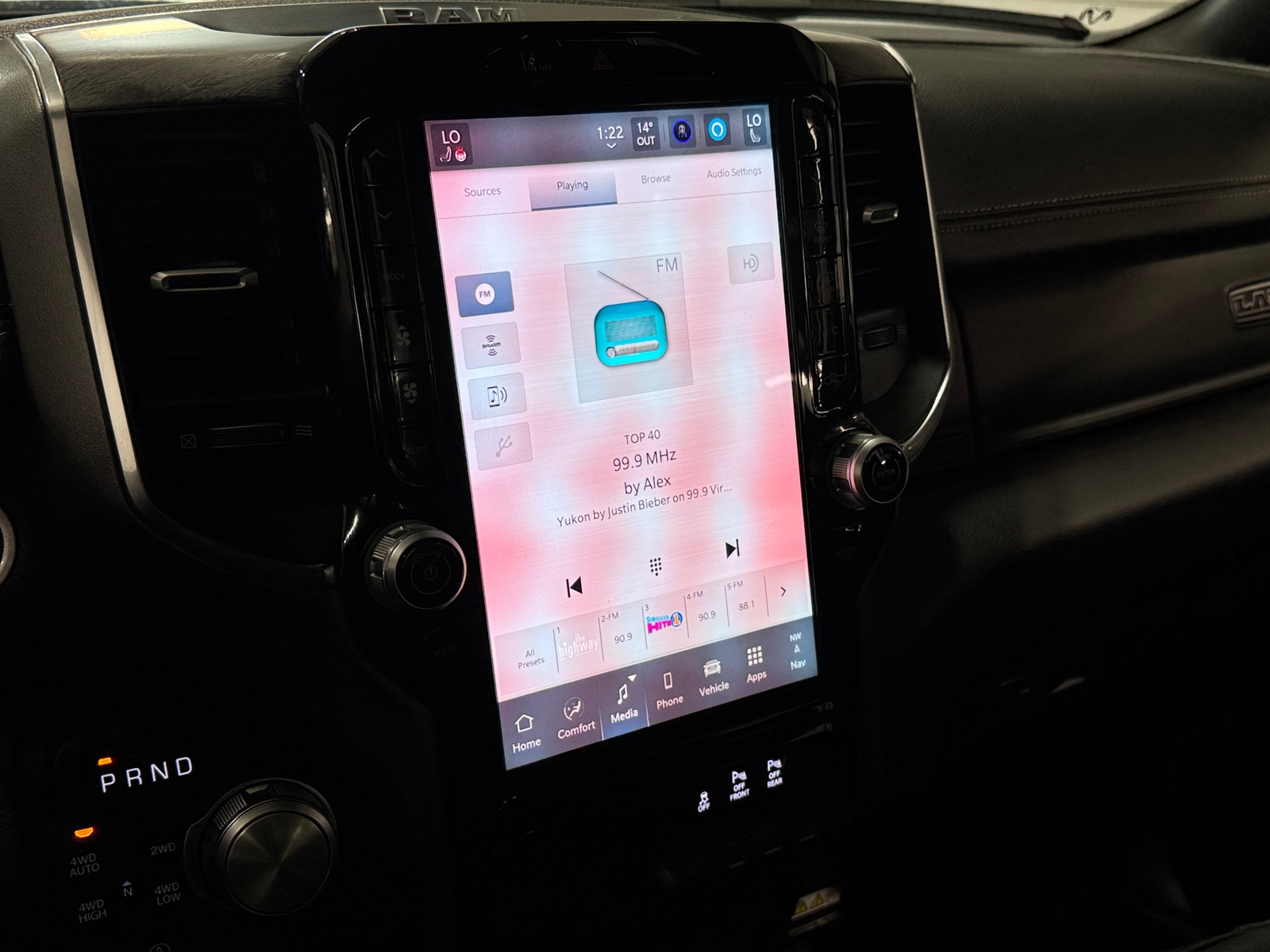 Thumbnail: 2025 RAM 1500 - 3