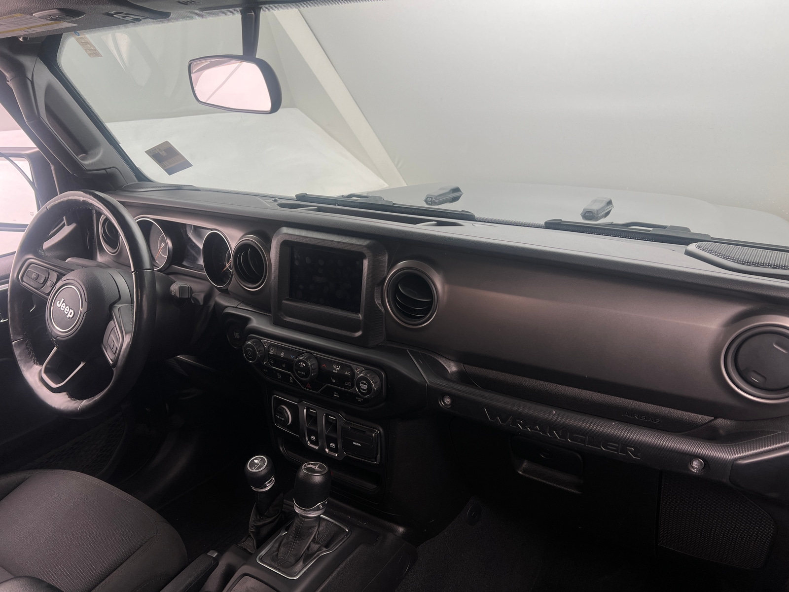 Thumbnail: 2022 Jeep Wrangler - 3