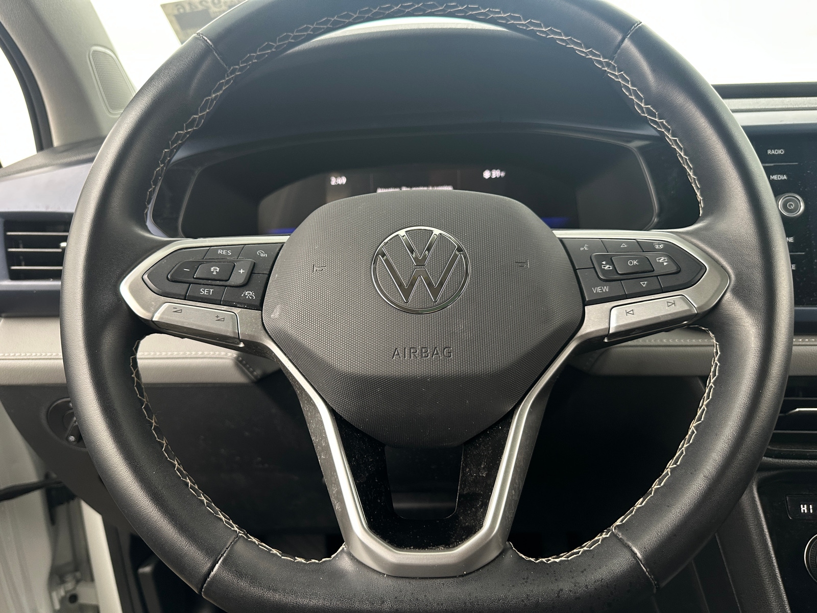 Thumbnail: 2024 Volkswagen Taos - 4