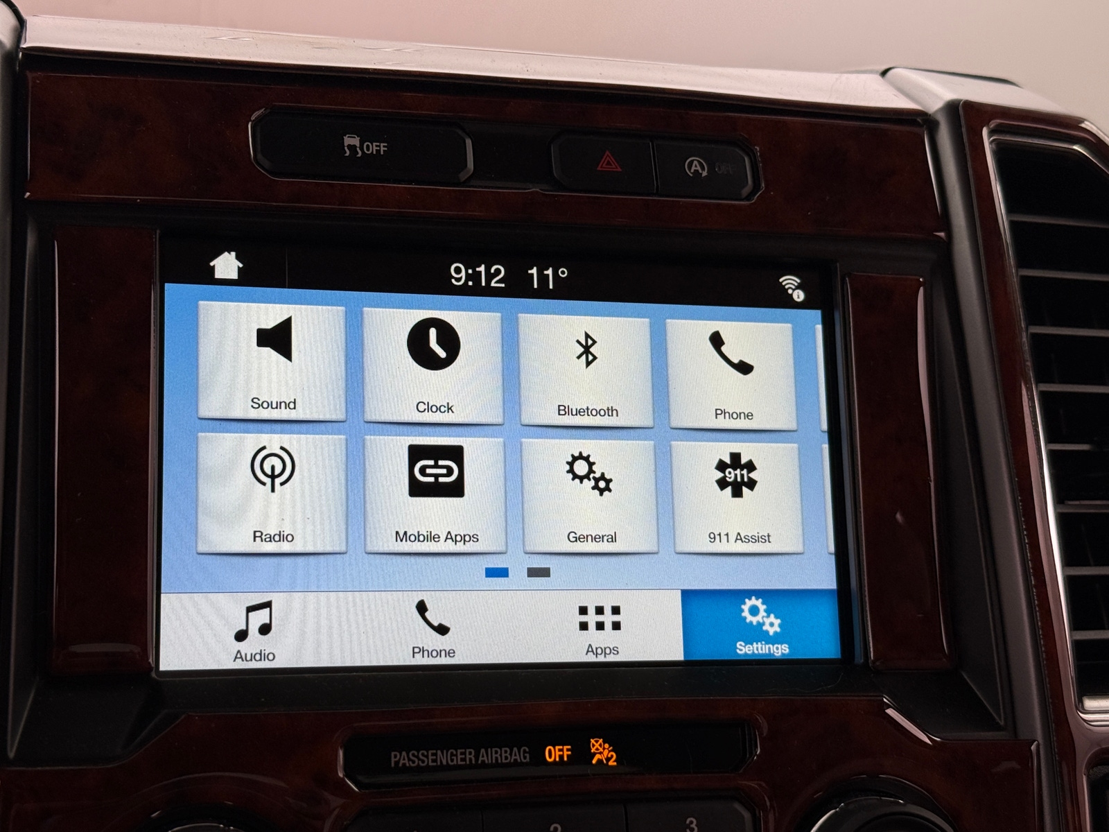 Thumbnail: 2018 Ford Econoline - 4