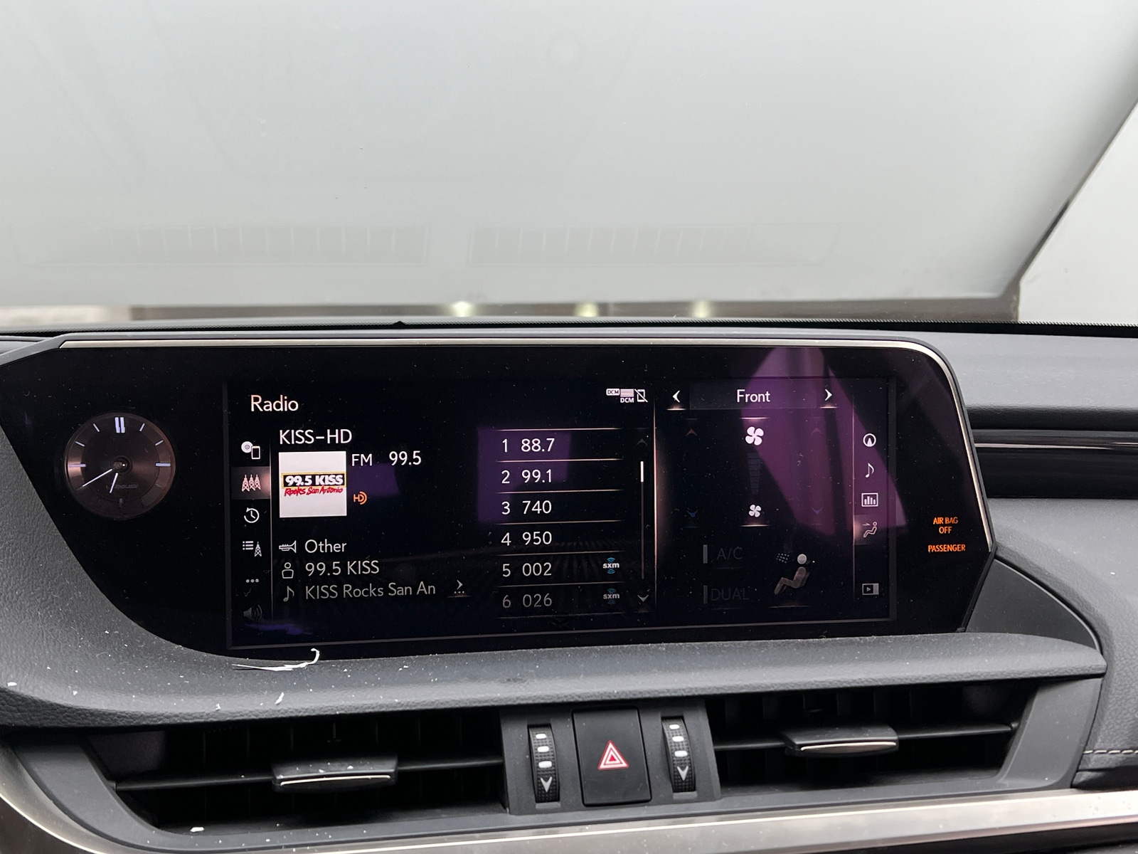 Thumbnail: 2021 Lexus ES - 3