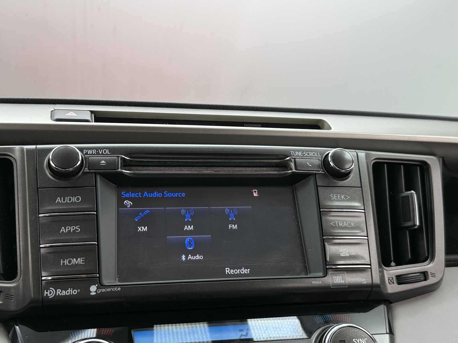 Thumbnail: 2014 Toyota RAV4 - 3