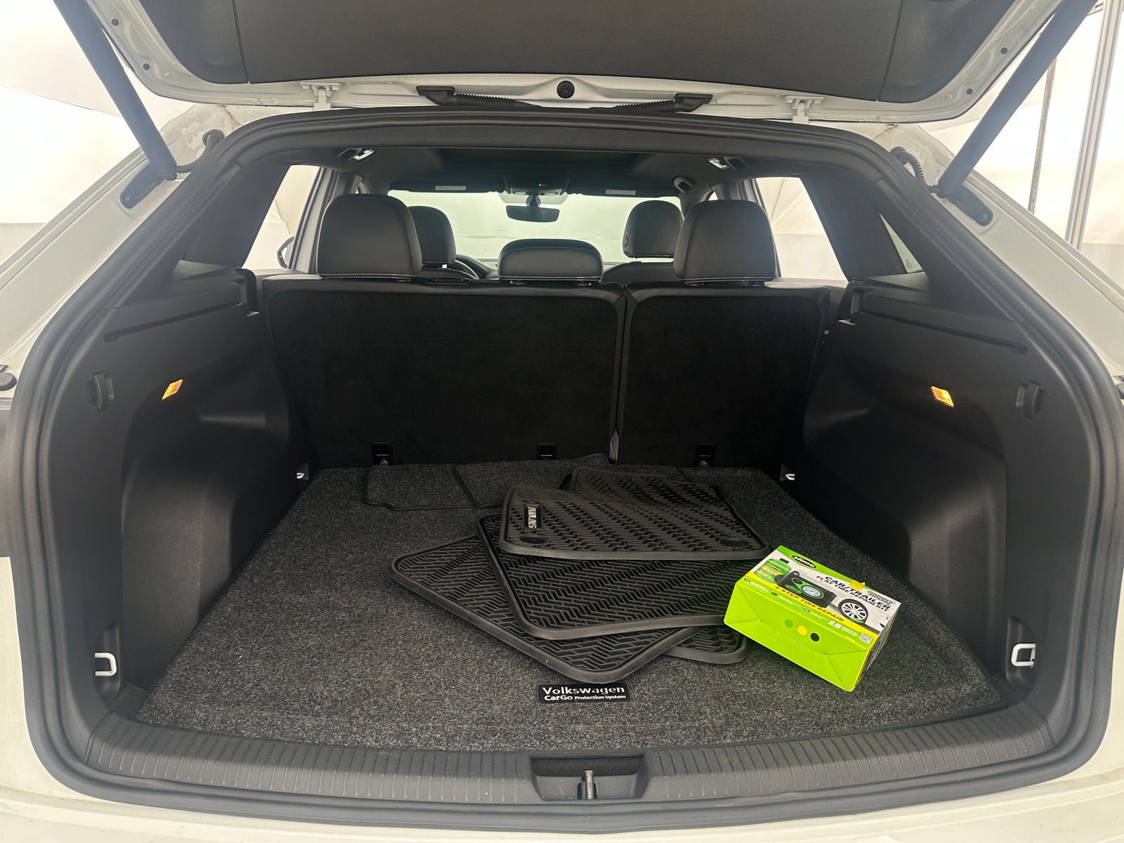 Thumbnail: 2021 Volkswagen Atlas - 6