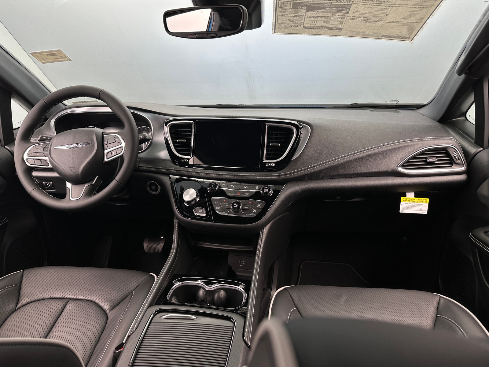 Thumbnail: 2026 Chrysler Pacifica - 2