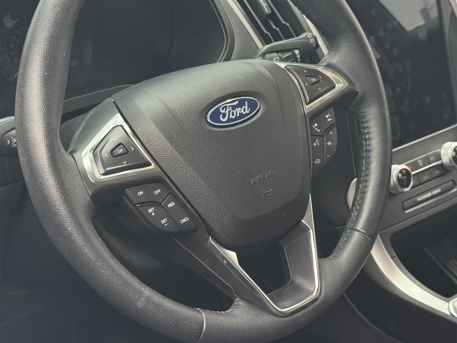 Thumbnail: 2022 Ford Edge - 4