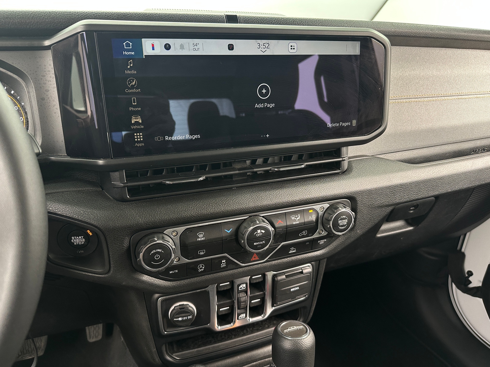 Thumbnail: 2025 Jeep Gladiator - 4