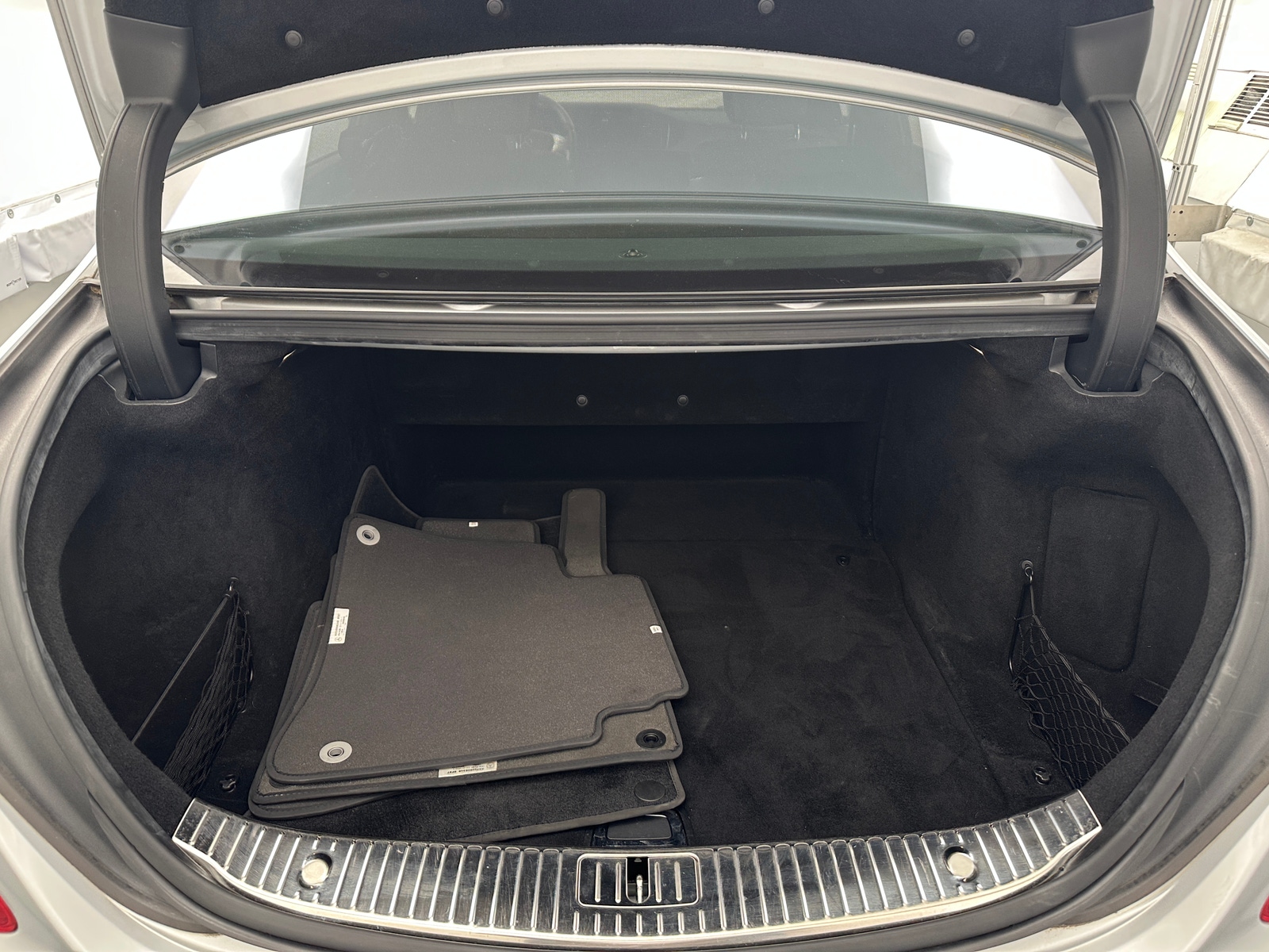 Thumbnail: 2015 Mercedes-Benz S-Class - 6