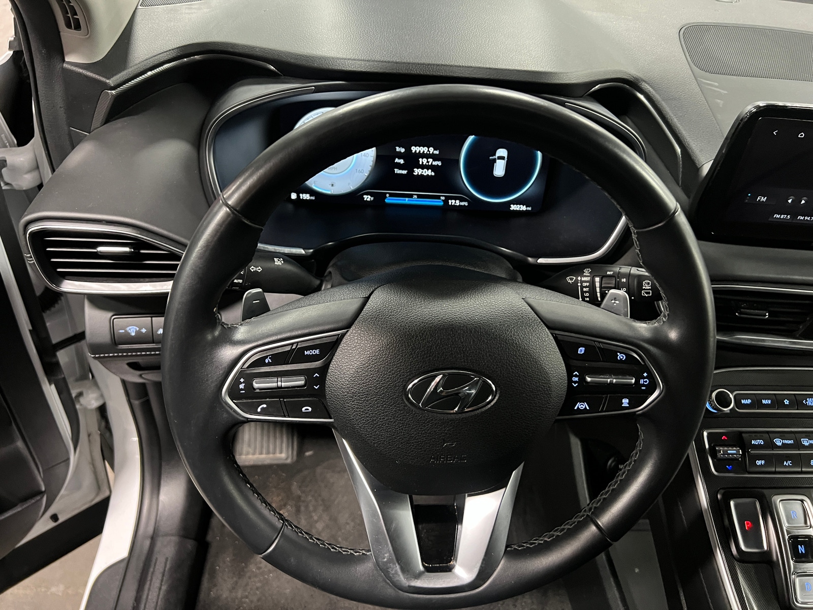 Thumbnail: 2022 Hyundai Santa Fe - 5