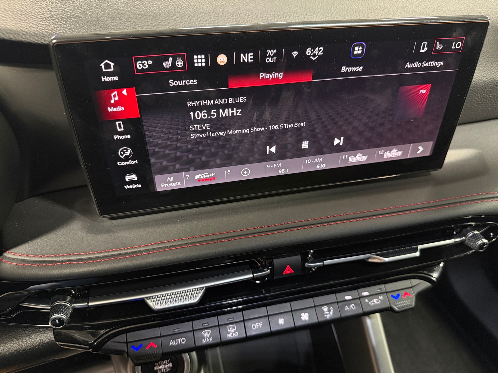 Thumbnail: 2024 Dodge Hornet - 3